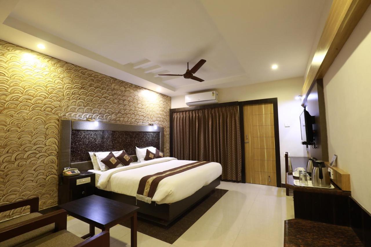 Hotel Mayas Tiruchirappalli Exterior foto