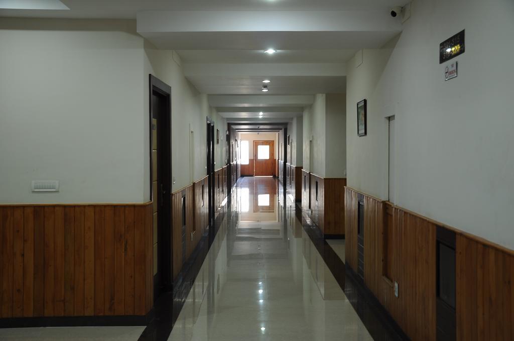 Hotel Mayas Tiruchirappalli Exterior foto