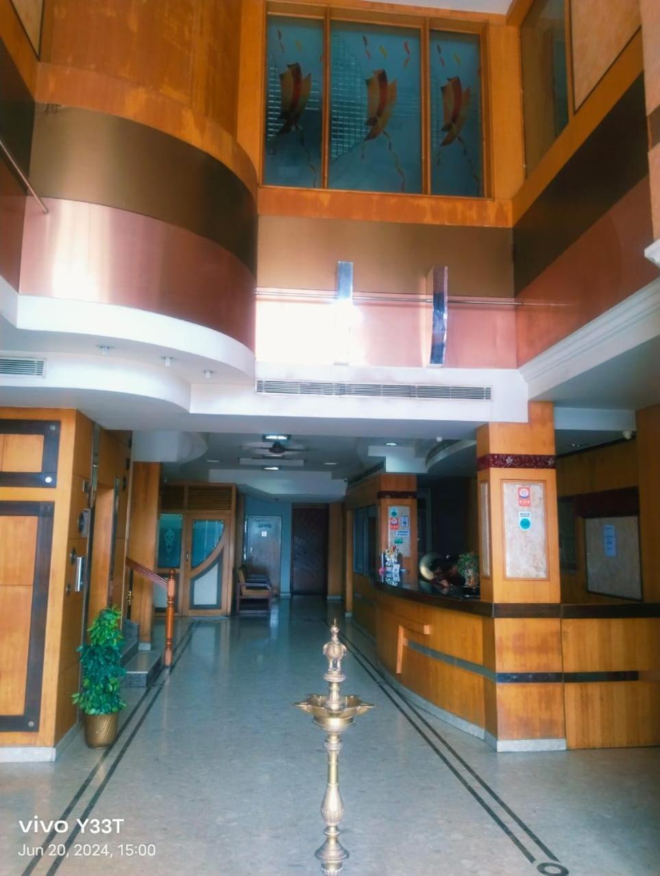 Hotel Mayas Tiruchirappalli Exterior foto