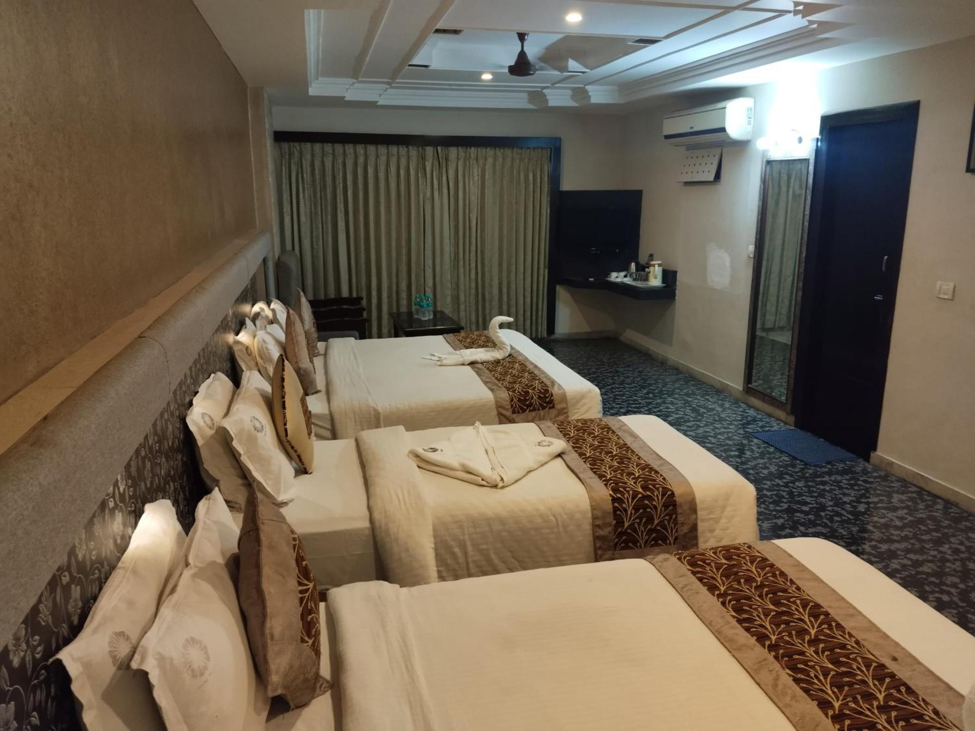 Hotel Mayas Tiruchirappalli Exterior foto